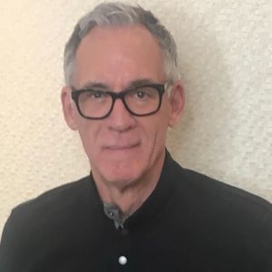 Meet your Posher, Dominic